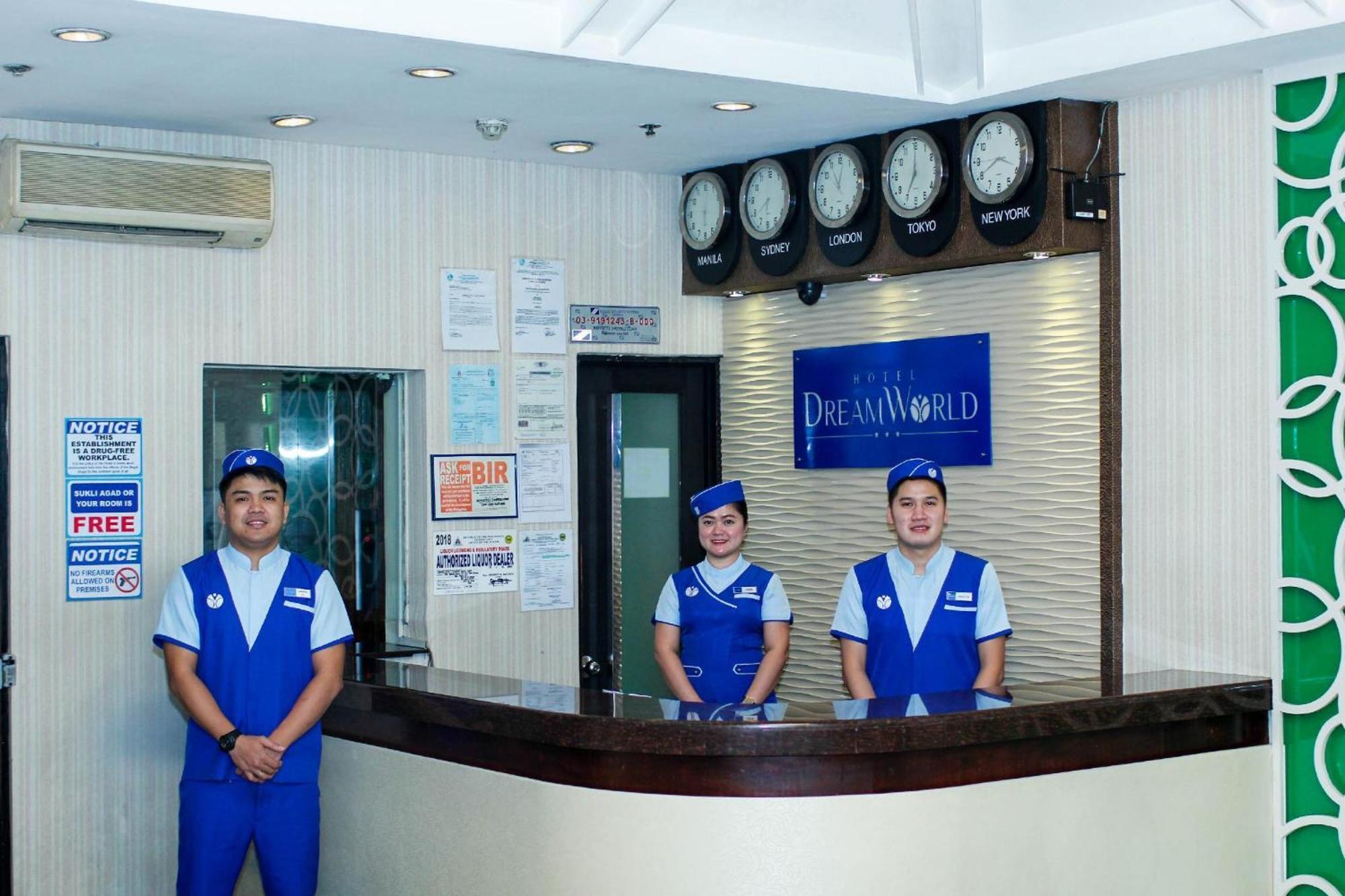 Hotel Dreamworld Araneta Cubao Екстер'єр фото