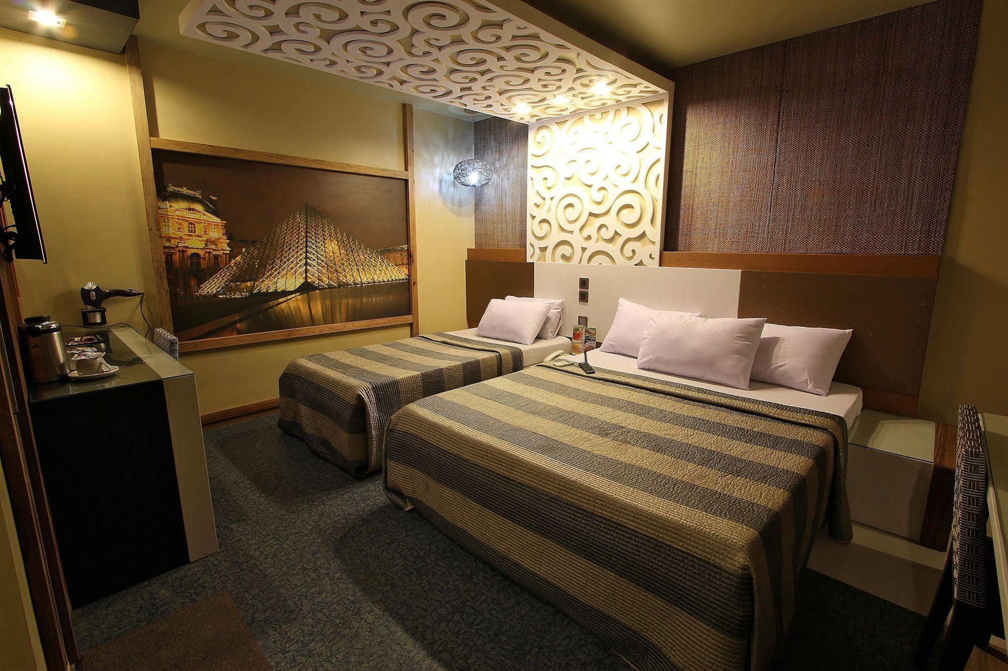 Hotel Dreamworld Araneta Cubao Екстер'єр фото